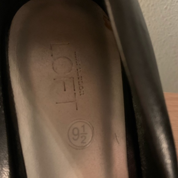 LOFT Peep Toe Black Heel - Picture 3 of 8